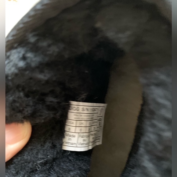 NWOB UGG Classic Ultra Mini Hybrid Strap Short Boots - Picture 16 of 17